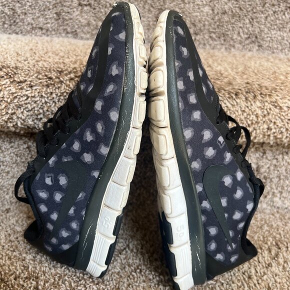 Nike Women's Free 5.0 V4 Multicolor Running Shoes - Picture 10 of 14